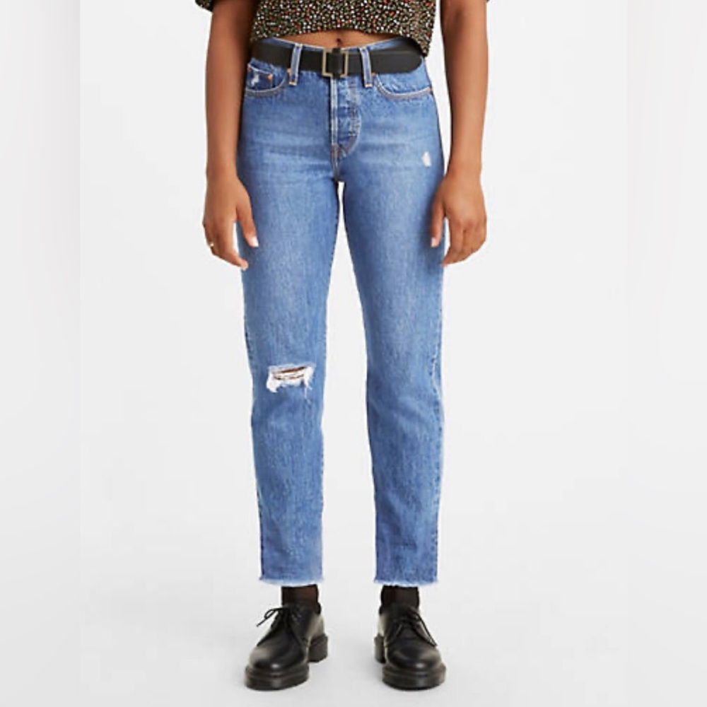 Levi’s Premium Big E Wedgie Cheeky Lightly Distressed Jeans Athens Medium Wash